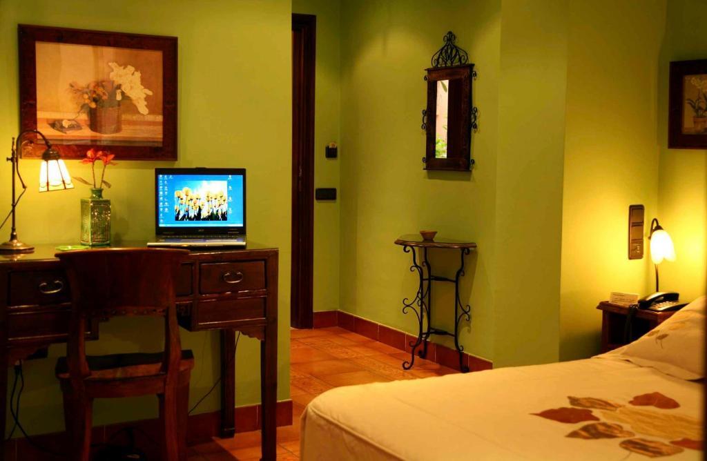 Hotel Baviera Linares  Camera foto